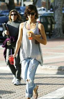 街拍视频欧美居家,街拍视频中的时尚生活解码