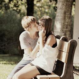 亲吻合集欧美视频大全,温馨瞬间集结展示