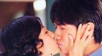 各种男女吻戏视频 欧美,激情与情感的交融